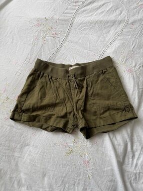 Banana Republic Olive Green Women’s Casual Drawstring Shorts Size S